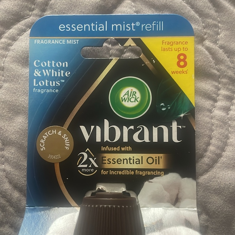 New Air Wick Essential Mist Diffuser + 2 mist refill Bundle Set - Picture 9 of 12